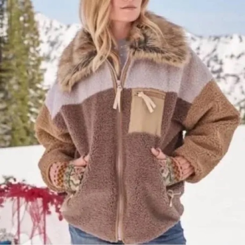 Colorblock Faux Shearling Teddy Jacket with Faux-Fur Trim